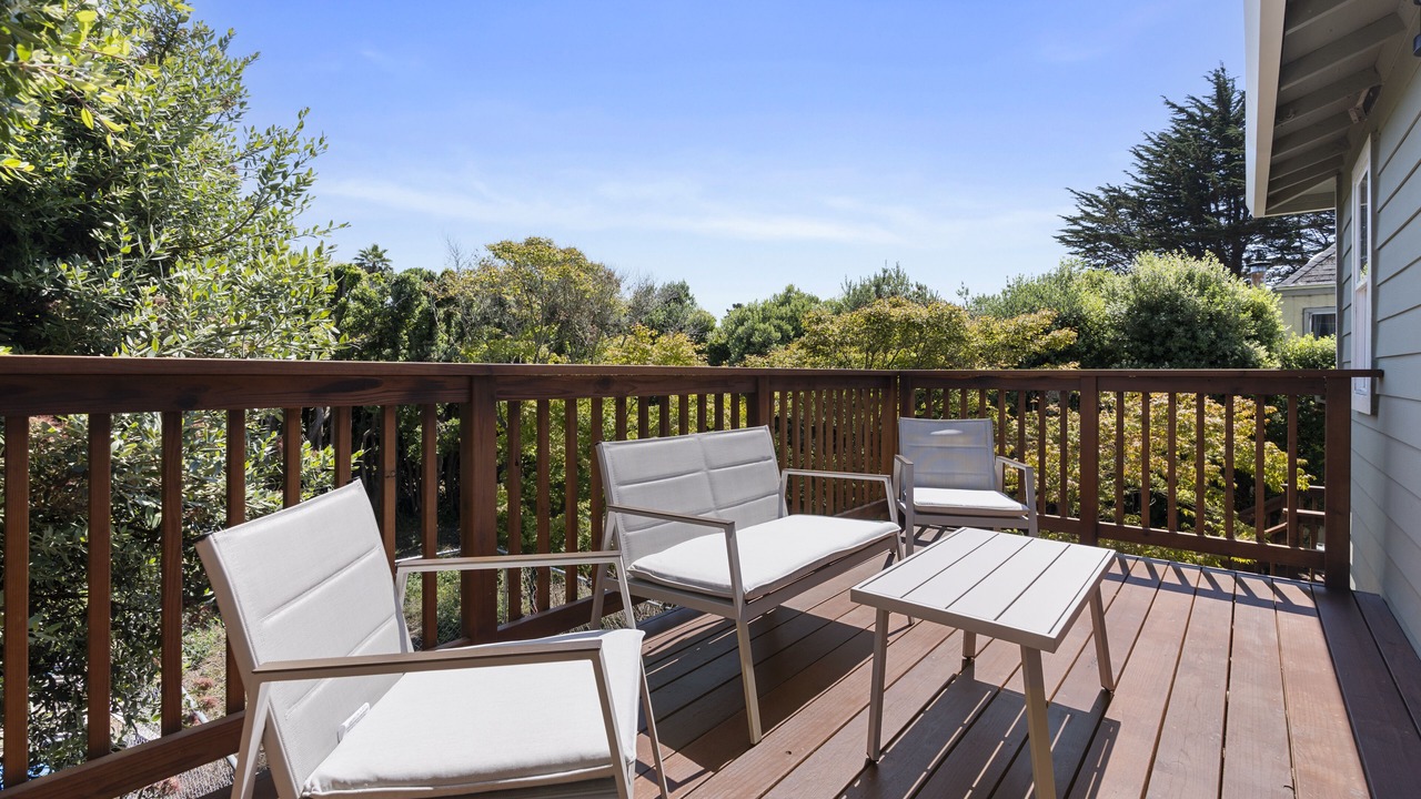 Photo of Patio Balcony in Moss Beach