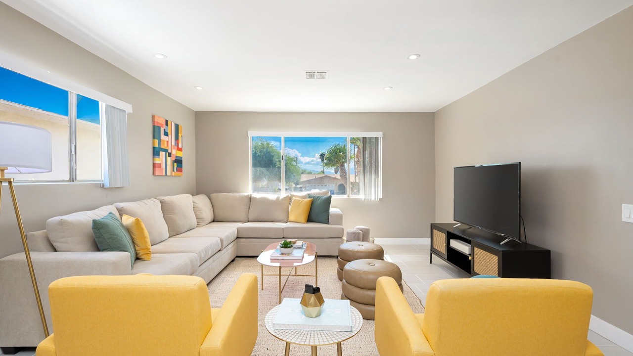 Photo of Livingroom in Desert Hot Springs