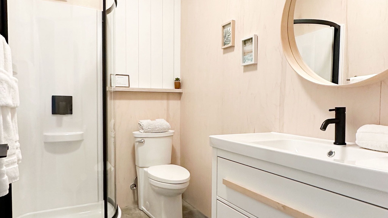 Photo of Bathroom in Ucluelet