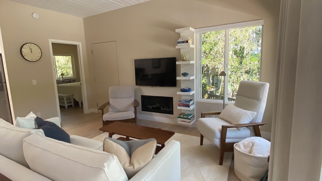 Photo of Livingroom in Marine Terrace