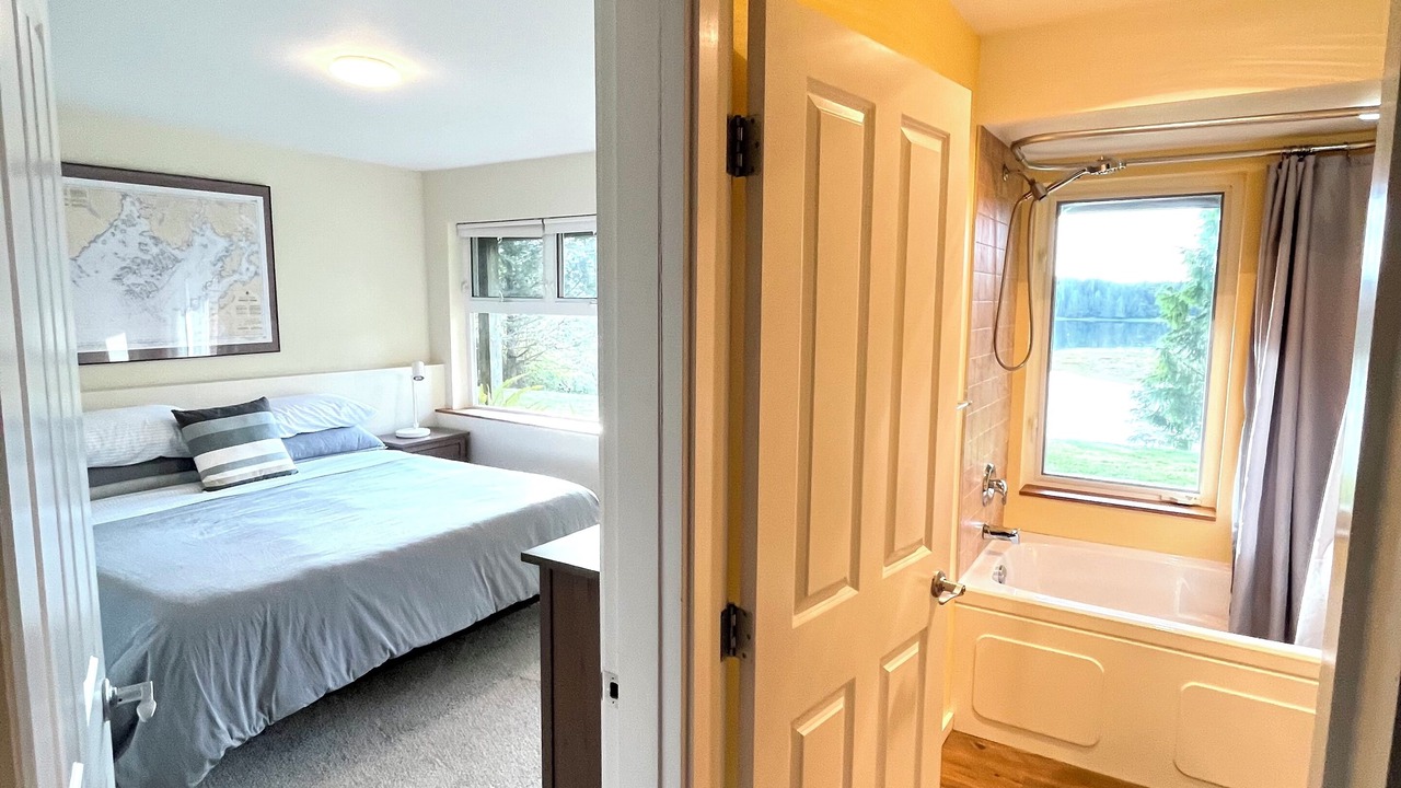 Photo of Bedroom in Ucluelet