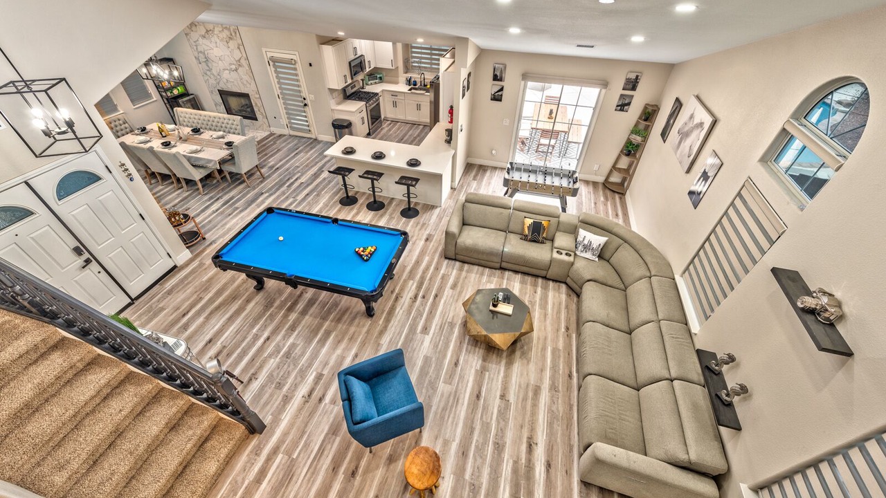 Photo of Livingroom in Spring Valley