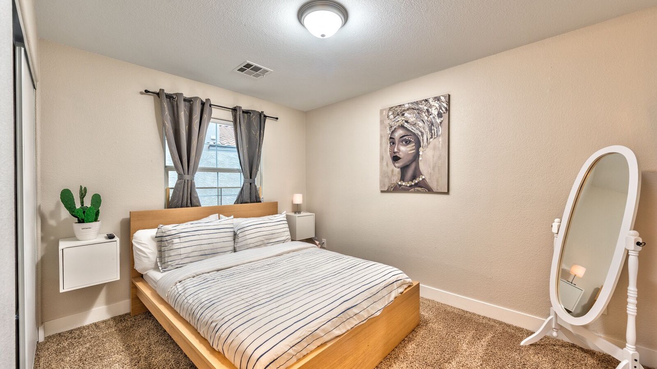 Photo of Bedroom in Spring Valley