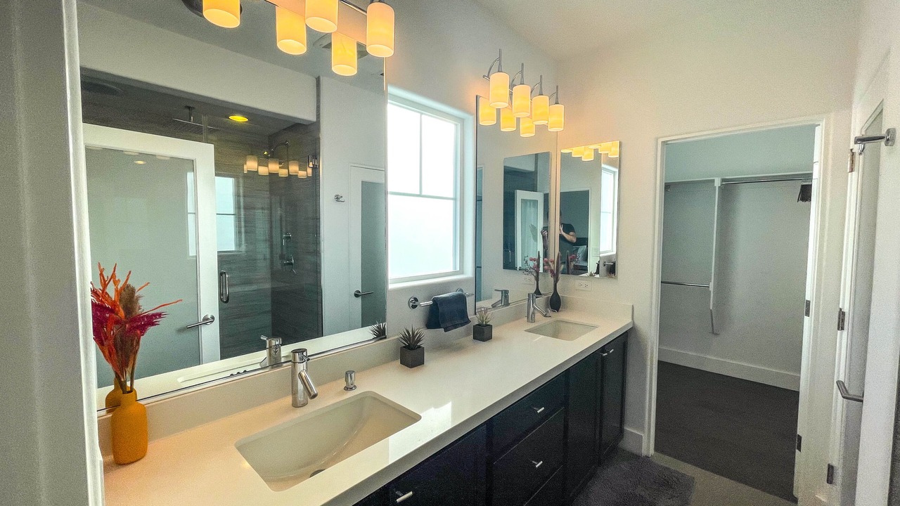 Photo of Bathroom in Summerlin South