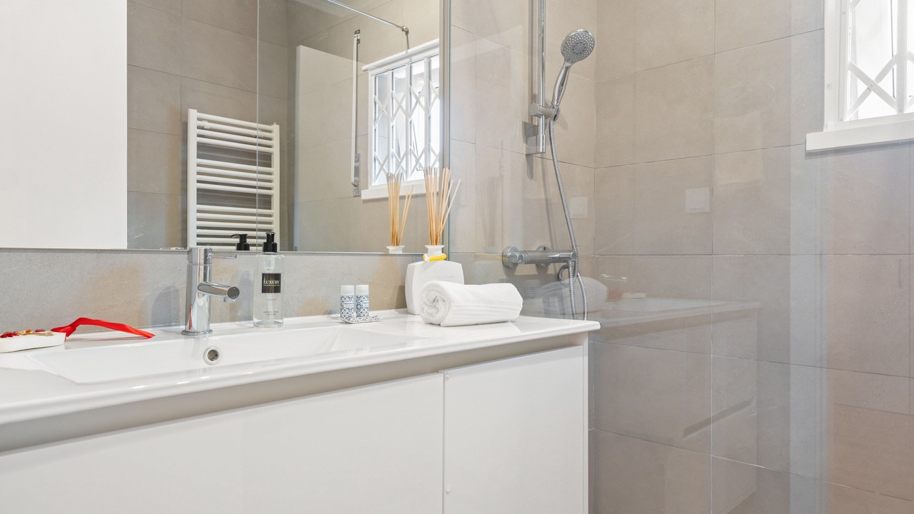Photo of Bathroom in Cascais