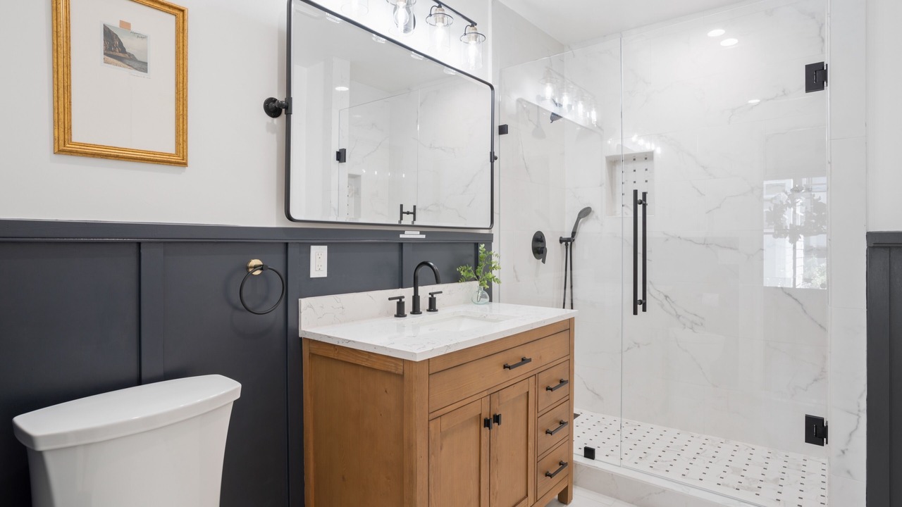Photo of Bathroom in Laguna