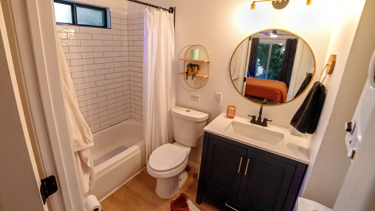 Photo of Bathroom in Woodlands