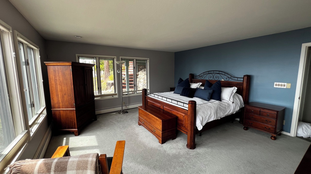 Photo of Bedroom in Lakeridge