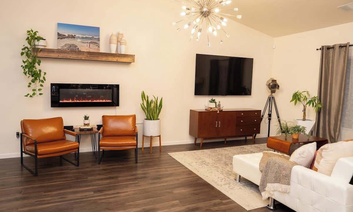 Photo of Livingroom in Porterville