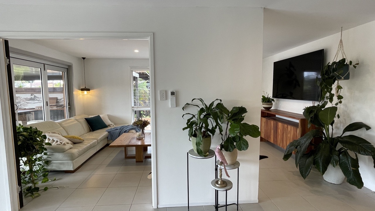 Photo of Livingroom in Mermaid Waters