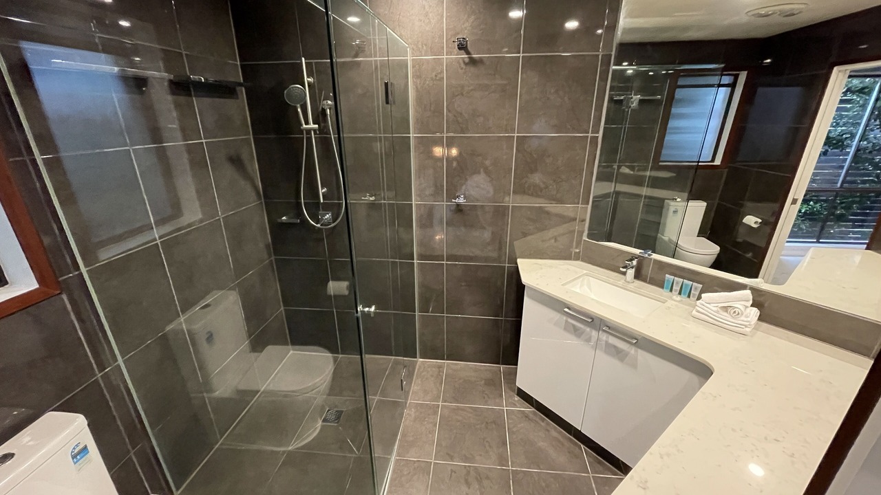 Photo of Bathroom in Mermaid Waters