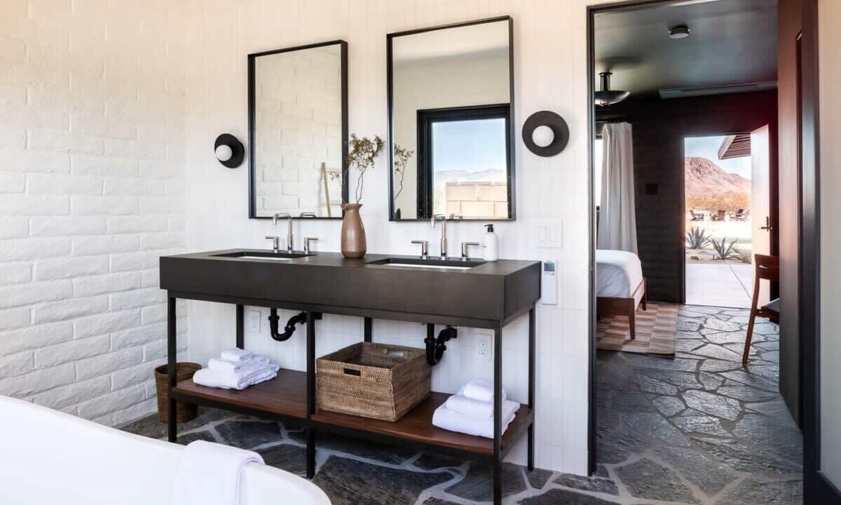 Photo of Bathroom in Landers