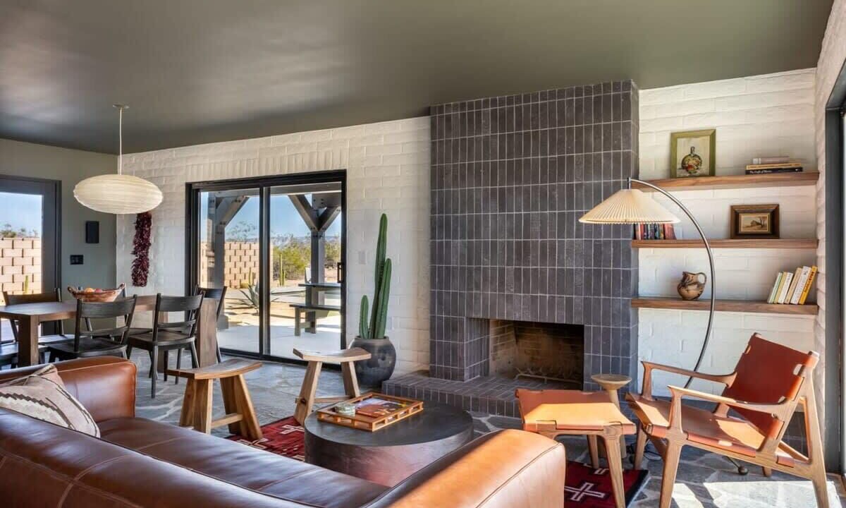 Photo of Livingroom in Landers
