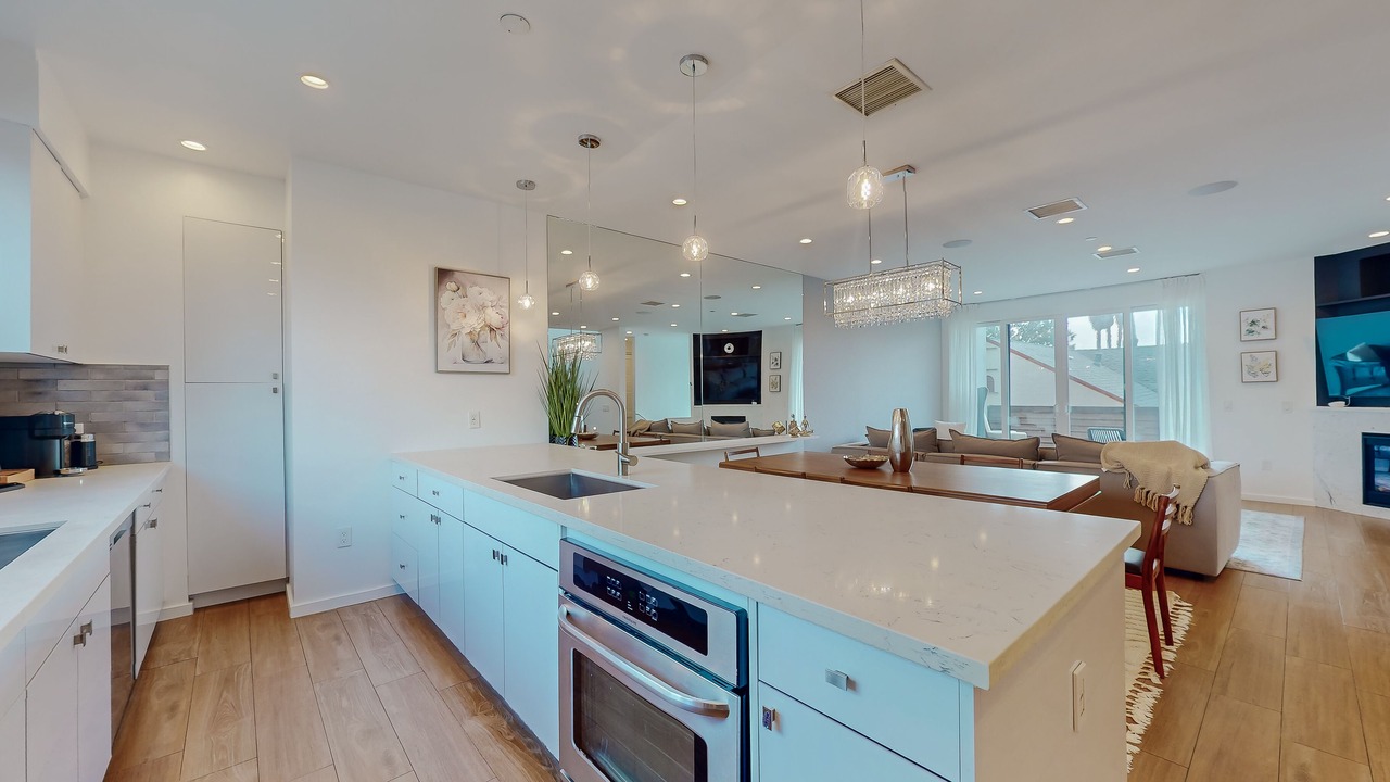 Photo of Kitchen in Pico - Robertson