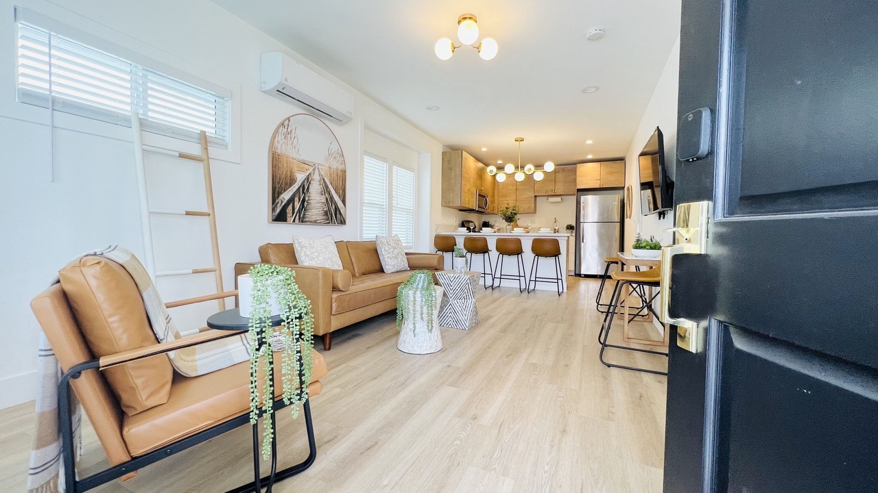 Photo of Livingroom in Corridor