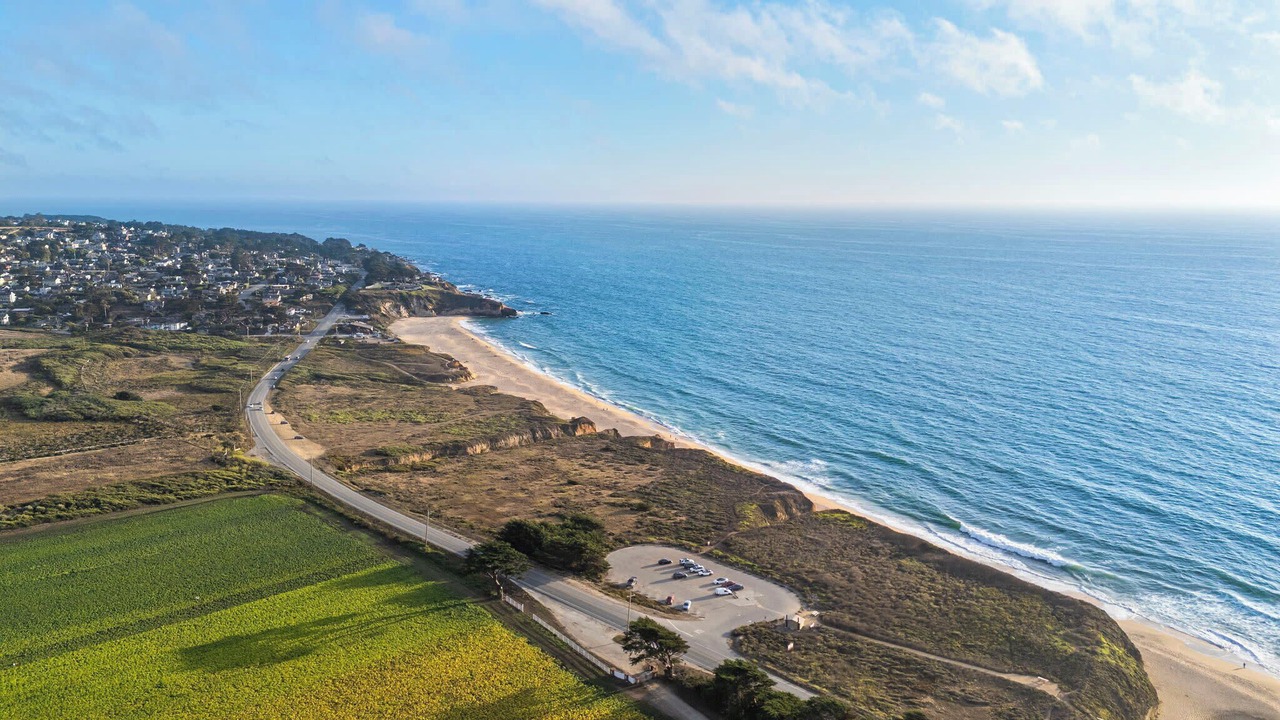 Photo of Others in Montara