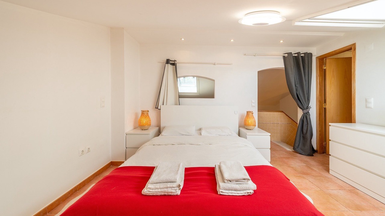 Photo of Bedroom in Charneca de Caparica e Sobreda