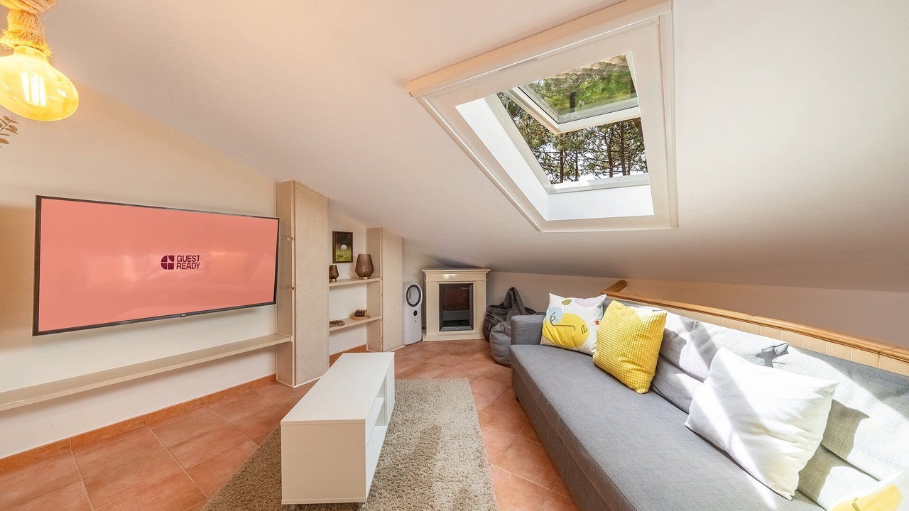 Photo of Livingroom in Charneca de Caparica e Sobreda