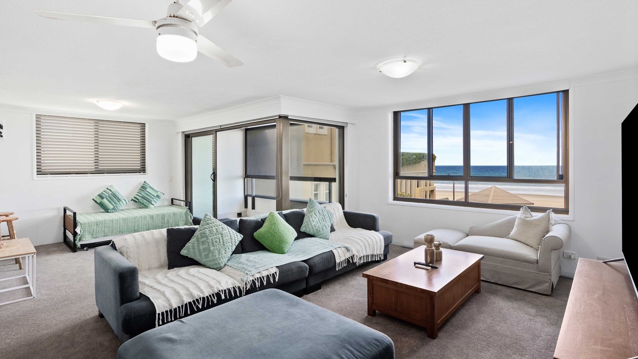 Photo of Livingroom in Mermaid Beach