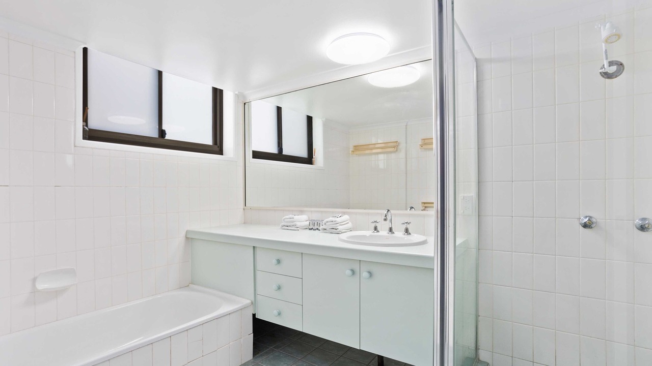 Photo of Bathroom in Mermaid Beach