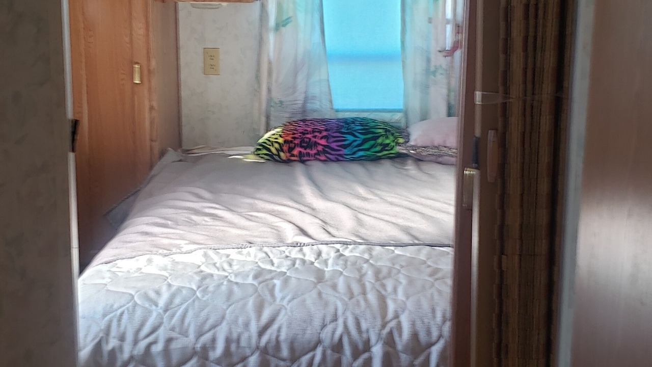 Photo of Bedroom in La Paz County
