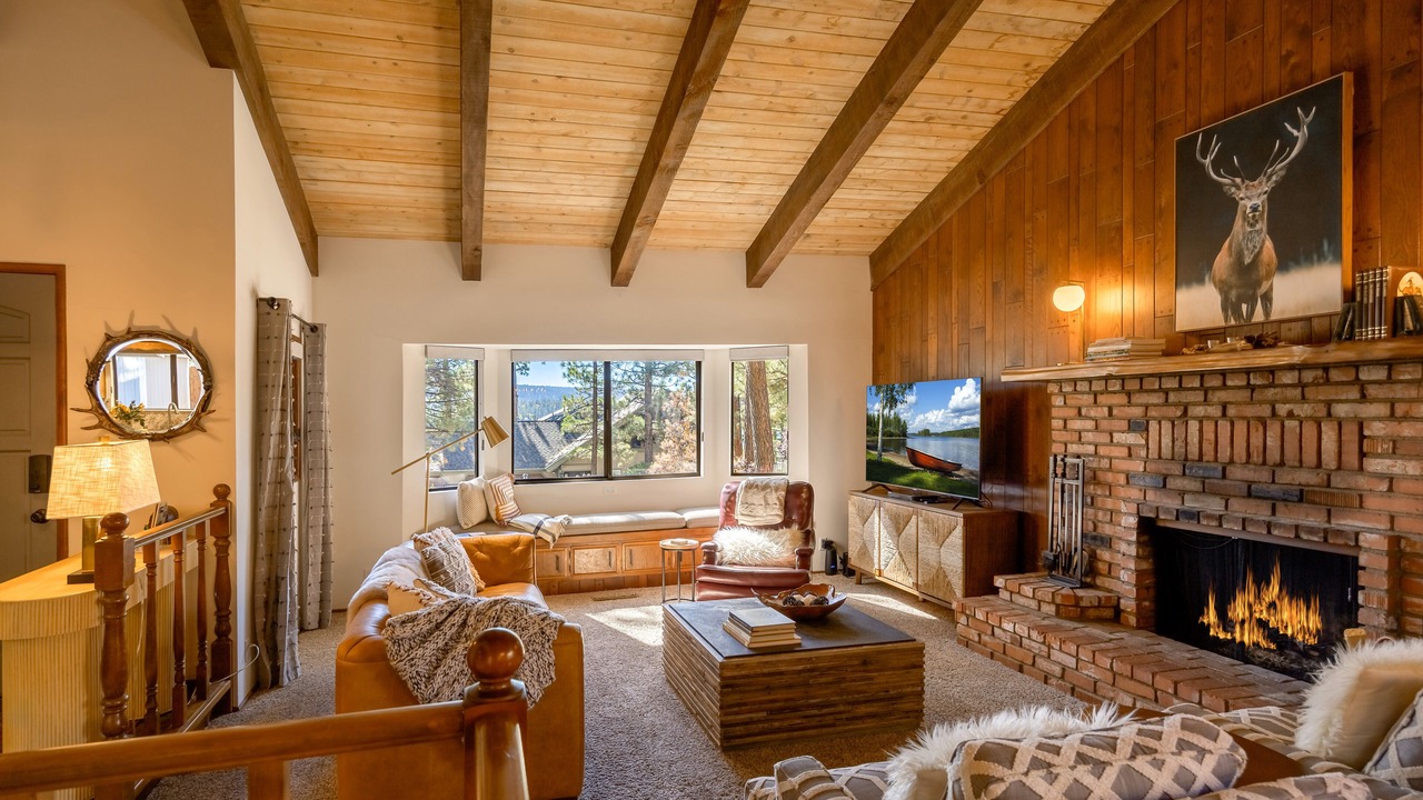 Photo of Livingroom in Big Bear Lake