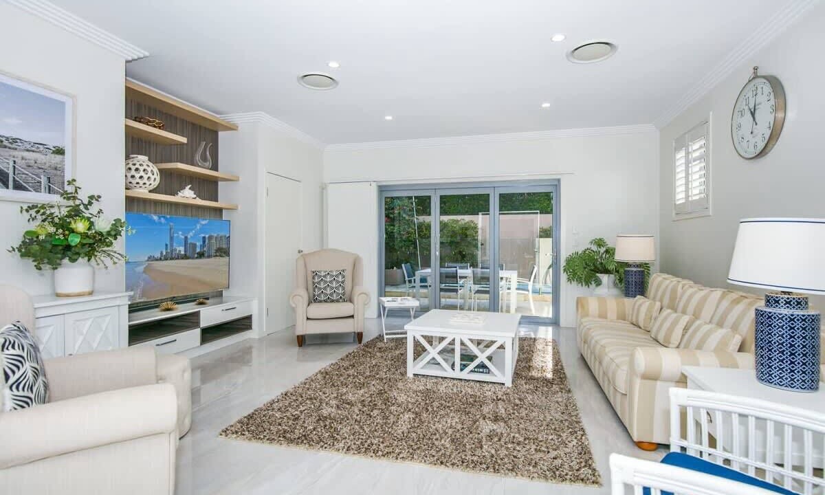 Photo of Bedroom in Main Beach