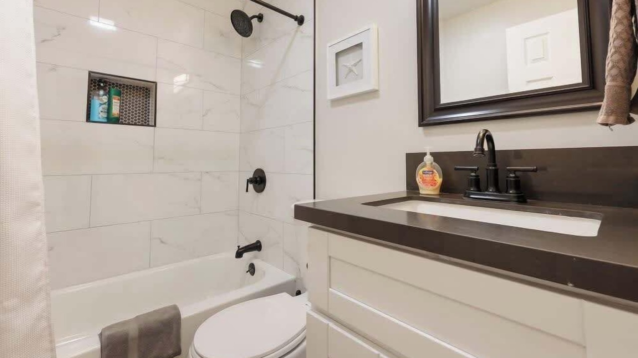 Photo of Bathroom in Fairmount Park