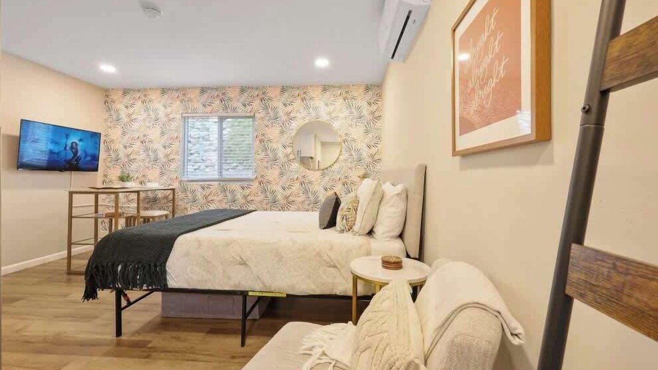 Photo of Bedroom in Fairmount Park