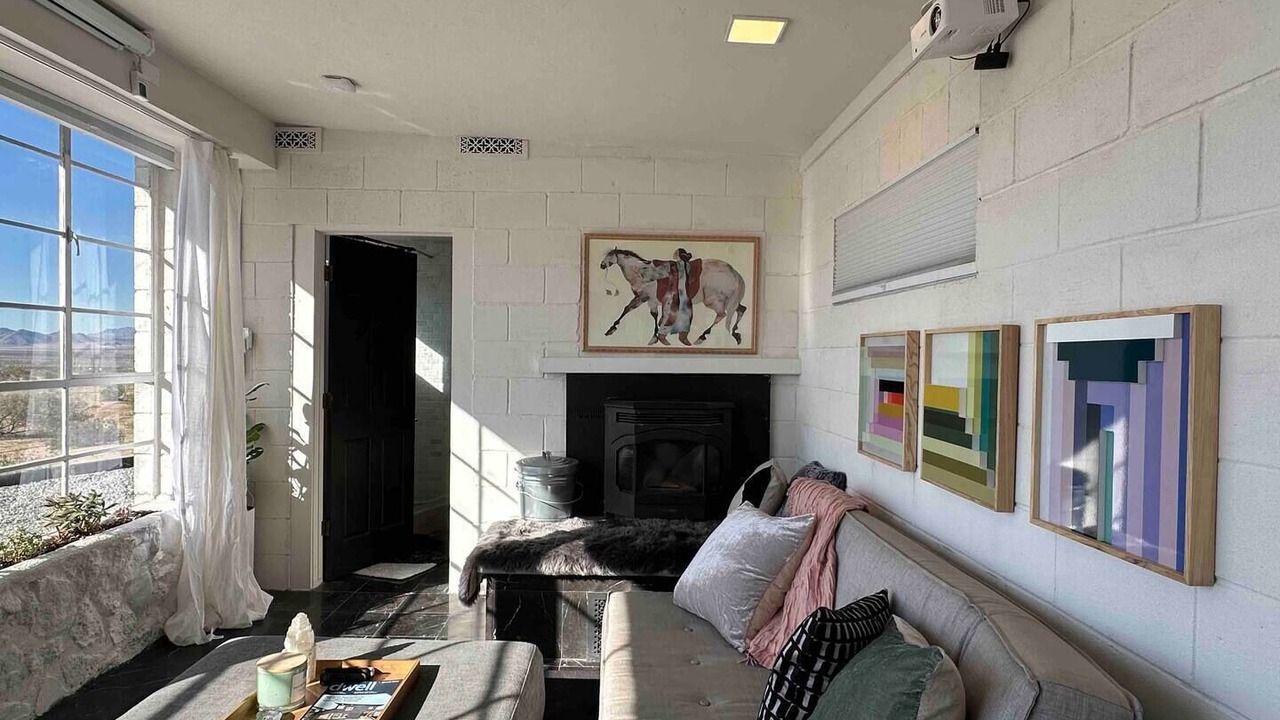 Photo of Livingroom in Landers