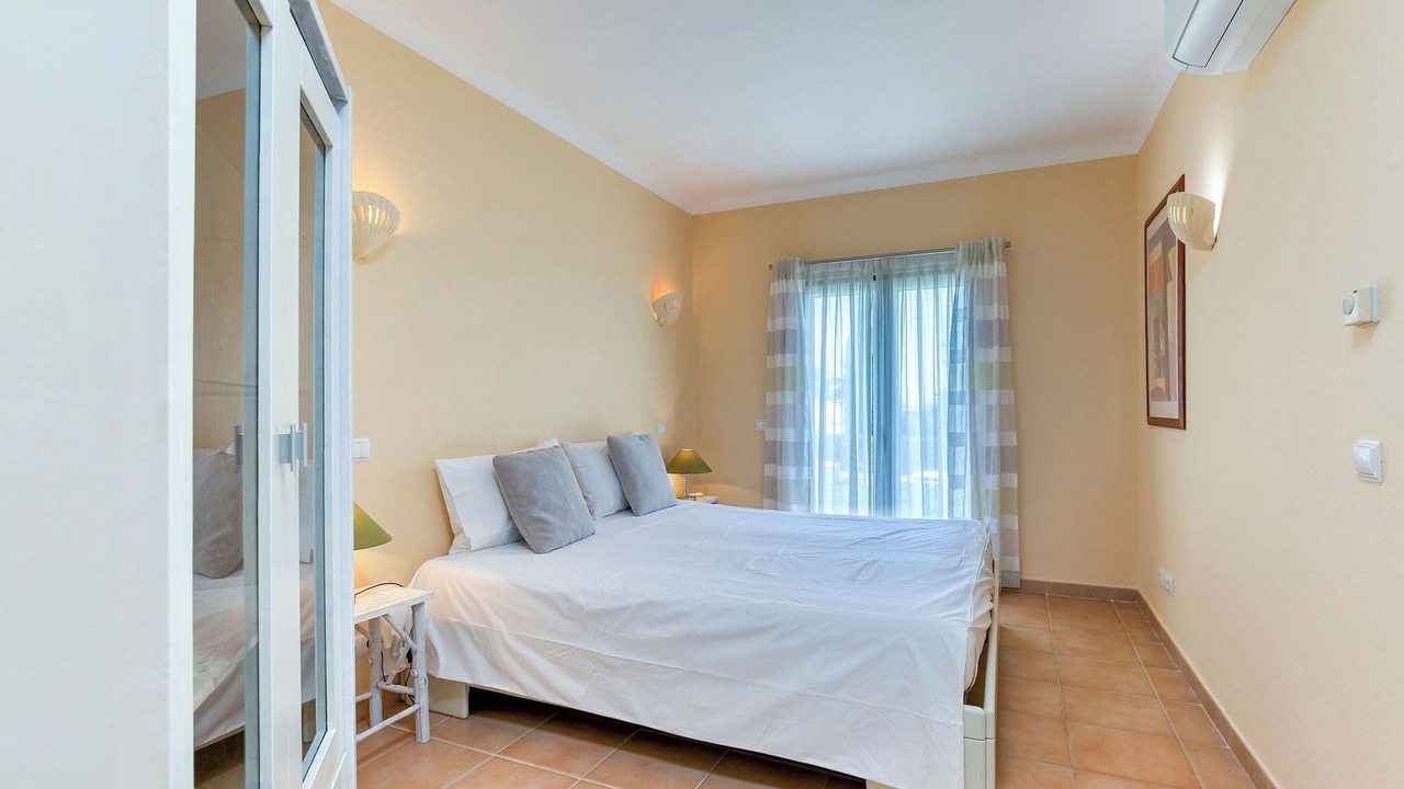 Photo of Bedroom in Estombar