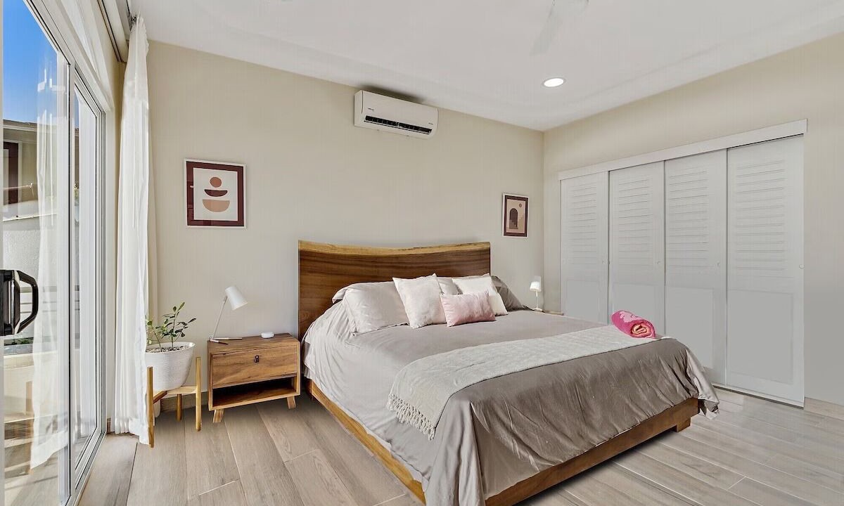 Photo of Bedroom in Mokuleia