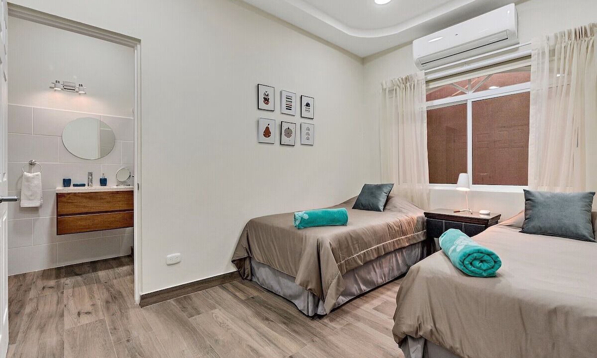 Photo of Bedroom in Mokuleia