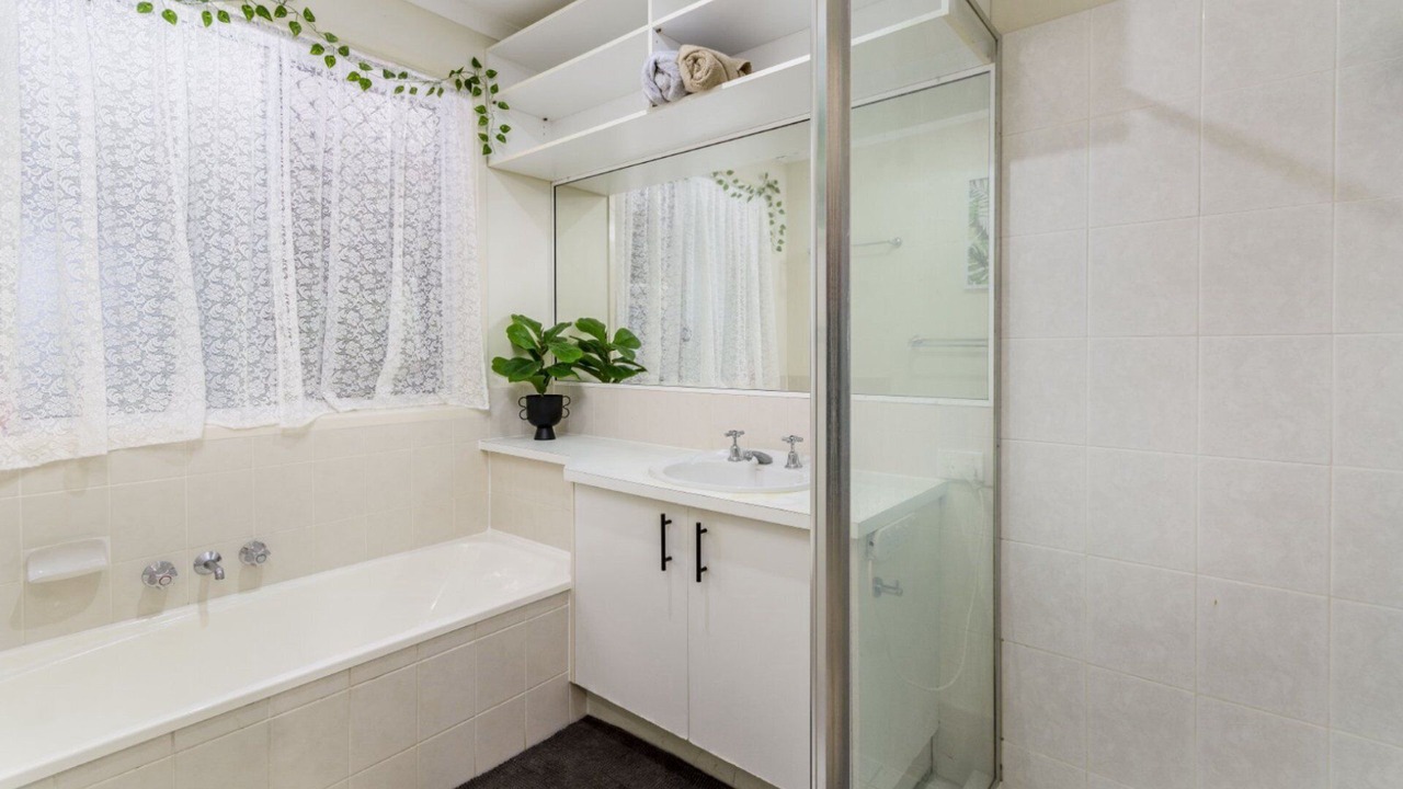 Photo of Bathroom in Sandstone Point
