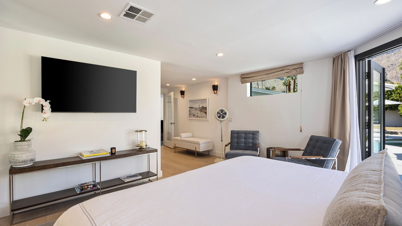 Photo of Bedroom in Tahquitz River Estates