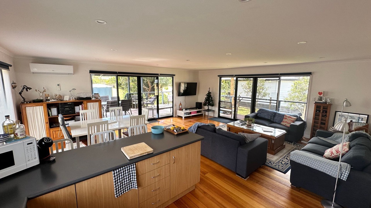 Photo of Livingroom in Venus Bay