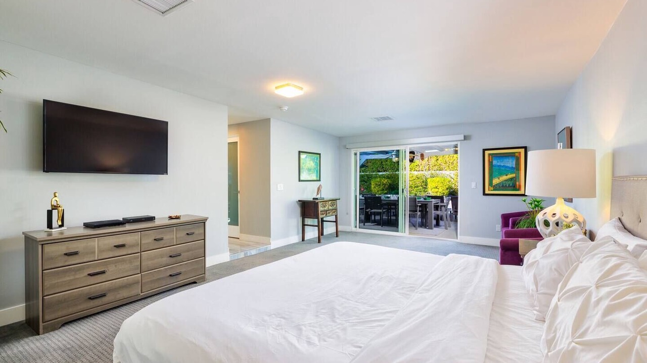 Photo of Bedroom in Racquet Club South