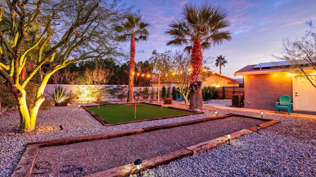 Photo of Outdoor in Racquet Club South