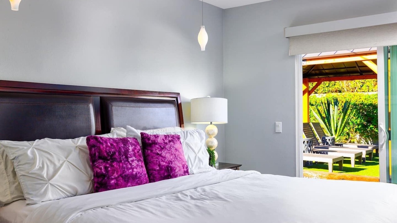 Photo of Bedroom in Racquet Club South