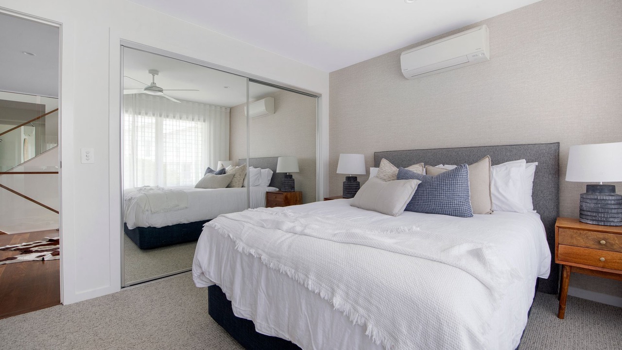Photo of Bedroom in Mermaid Beach