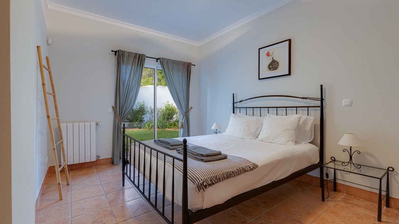 Photo of Bedroom in Albardeira