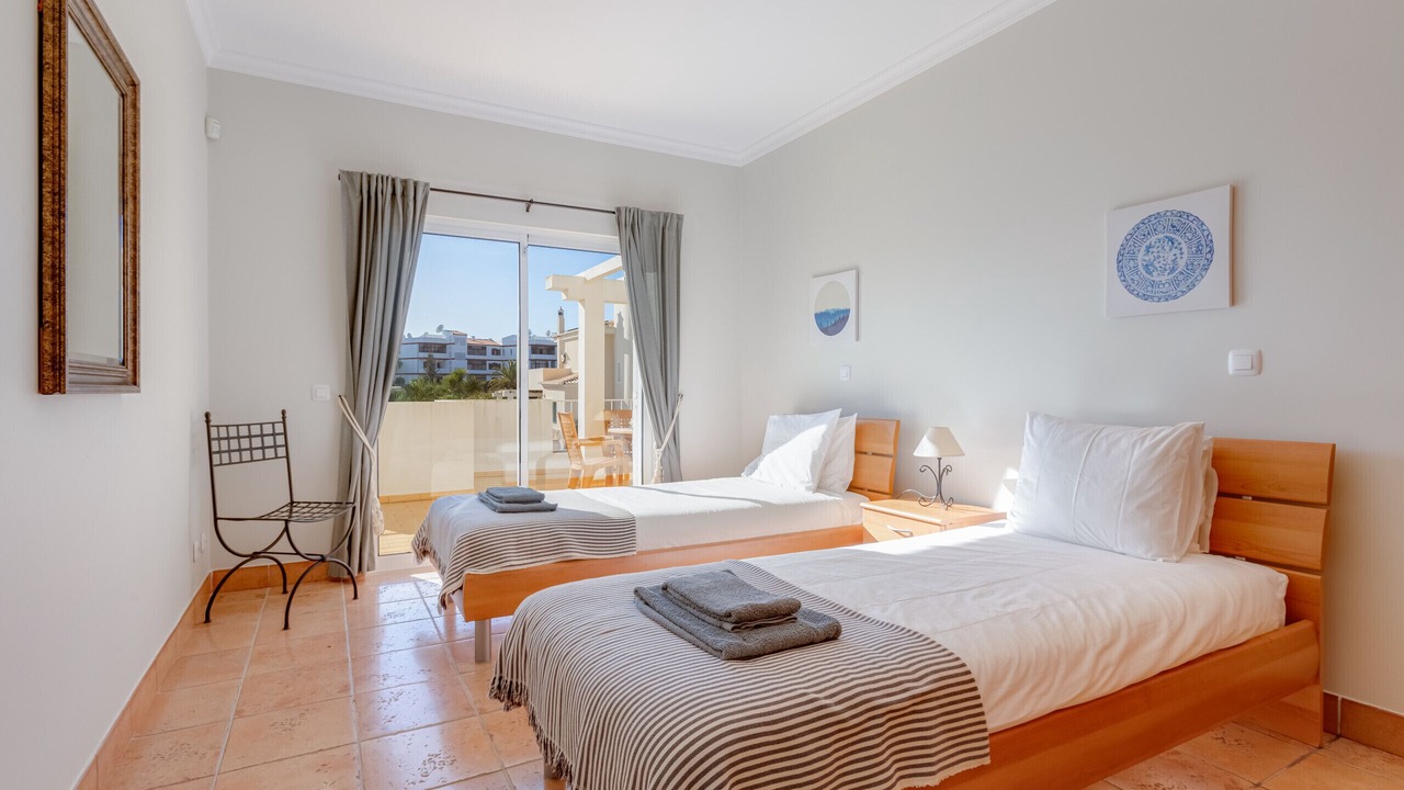 Photo of Bedroom in Albardeira