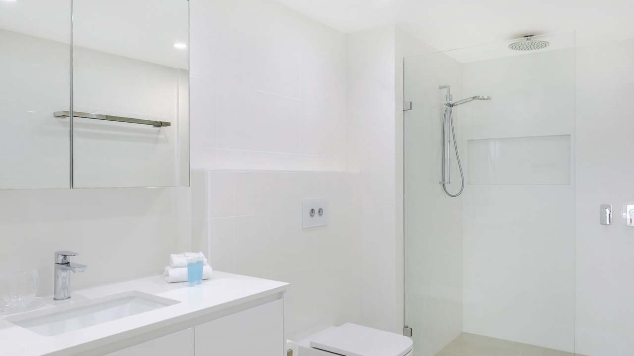 Photo of Bathroom in Main Beach