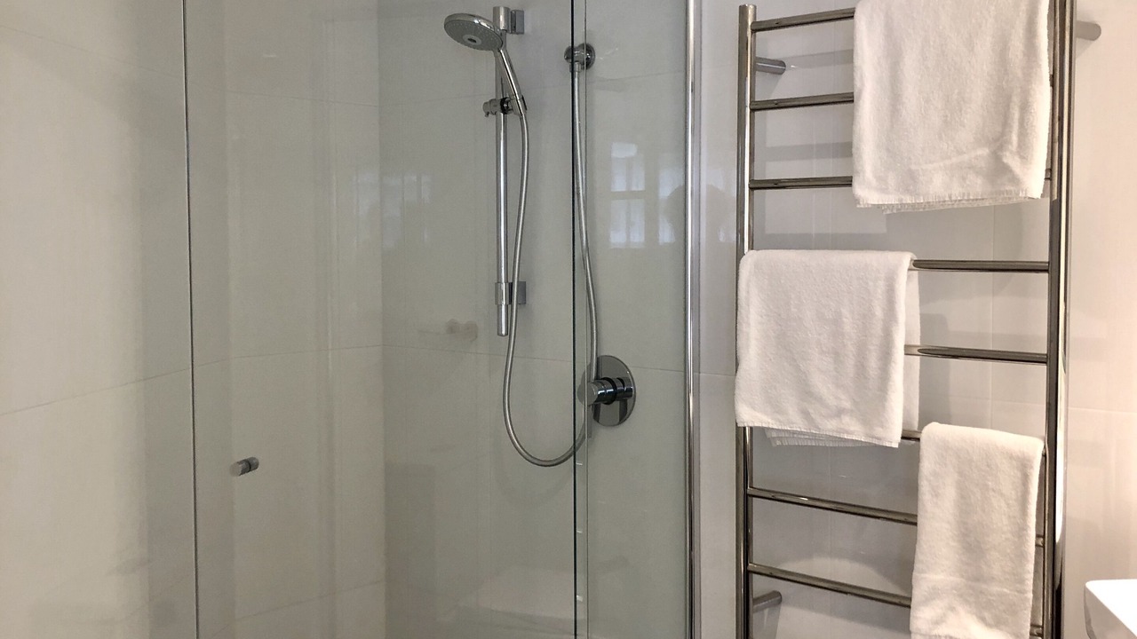 Photo of Bathroom in Main Beach