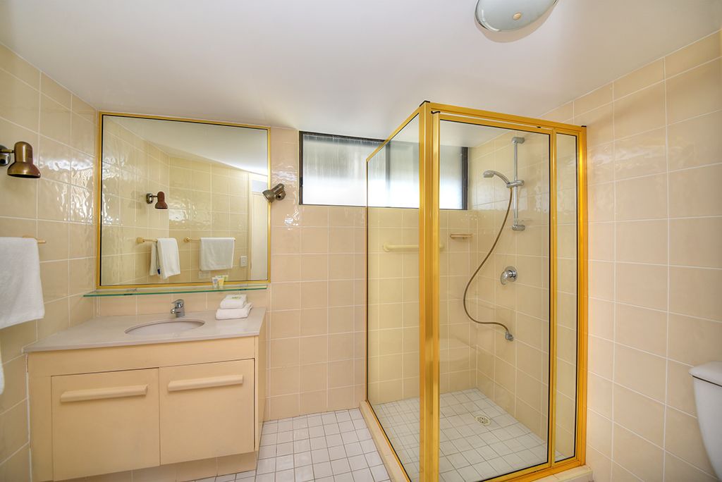 Photo of Bathroom in Main Beach