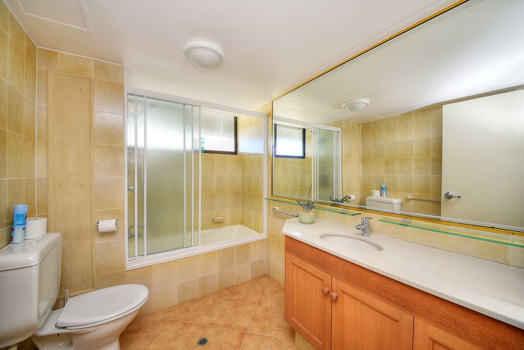Photo of Bathroom in Main Beach
