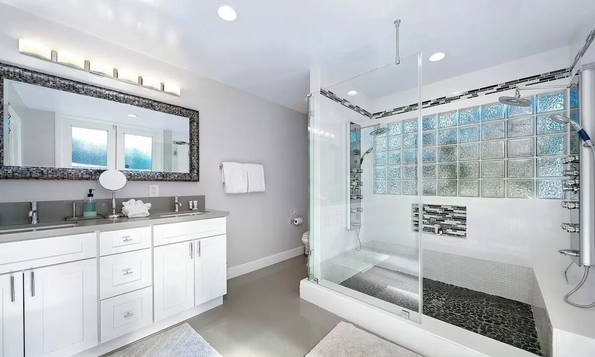 Photo of Bathroom in Tahquitz River Estates