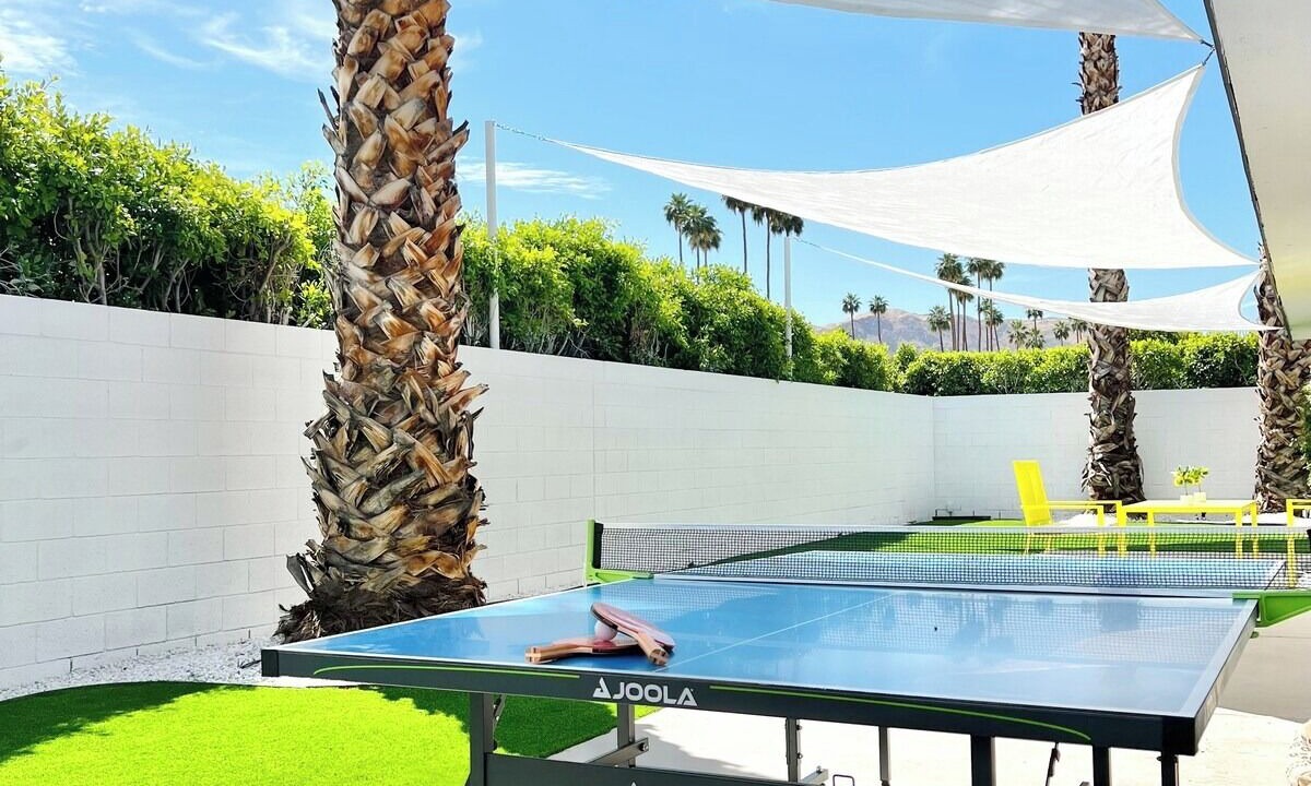 Photo of Patio Balcony in Tahquitz River Estates