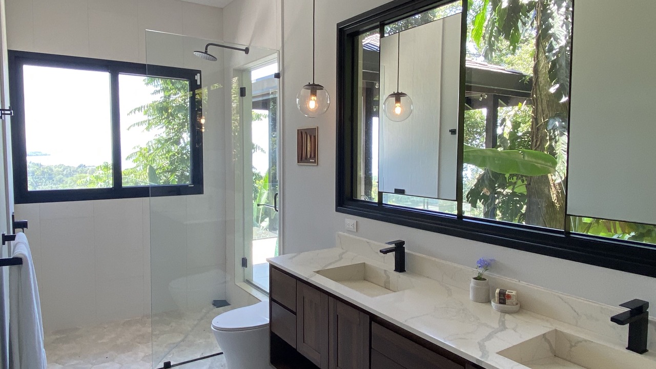 Photo of Bathroom in Ballena