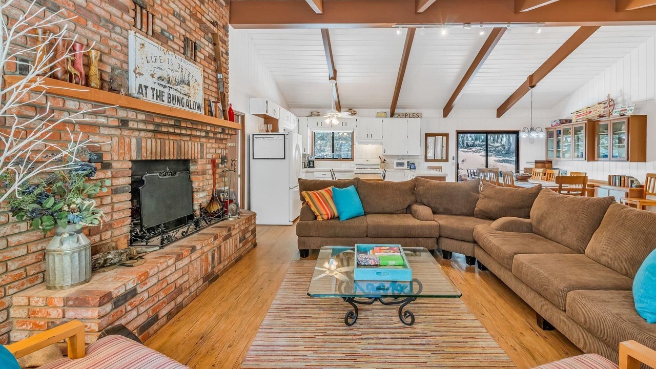 Photo of Livingroom in Julian
